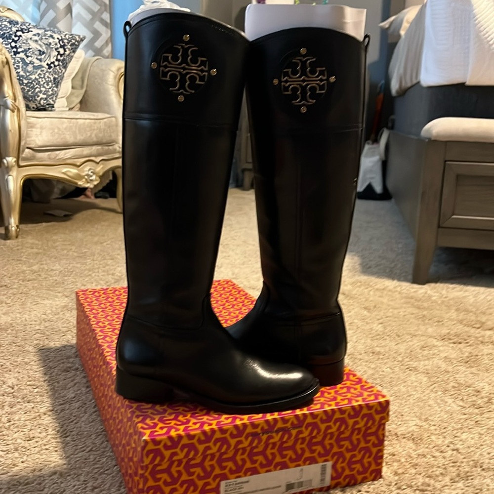 Tory Burch Black Kiernan Riding Boot, Size 5, EUC in Box
